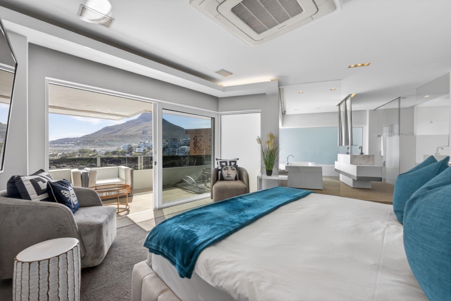 3 Bedroom Property for Sale in Bakoven Western Cape
